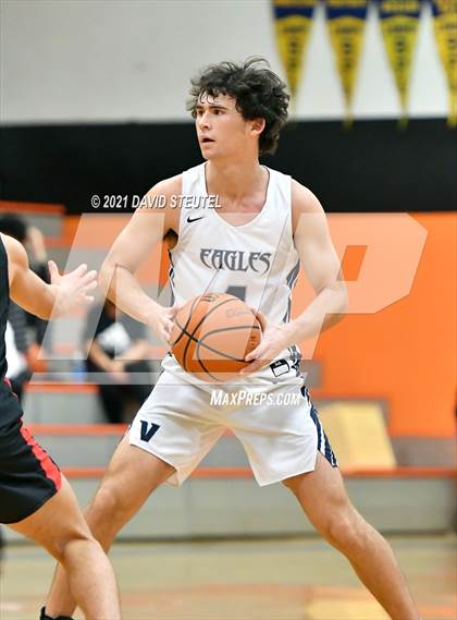 Thumbnail 2 in Bella Vista vs. Vista del Lago (Tiger Classic) photogallery.