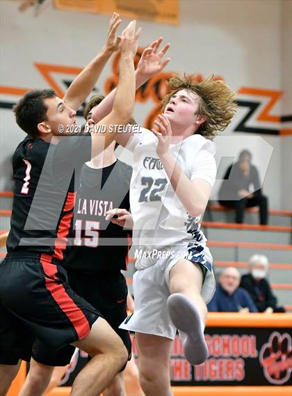 Thumbnail 2 in Bella Vista vs. Vista del Lago (Tiger Classic) photogallery.