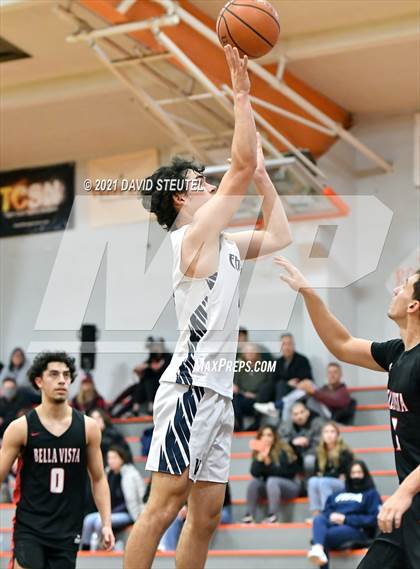 Thumbnail 3 in Bella Vista vs. Vista del Lago (Tiger Classic) photogallery.