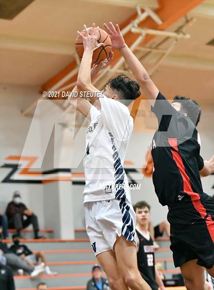 Thumbnail 2 in Bella Vista vs. Vista del Lago (Tiger Classic) photogallery.