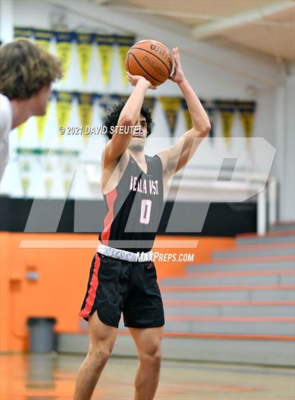 Thumbnail 2 in Bella Vista vs. Vista del Lago (Tiger Classic) photogallery.