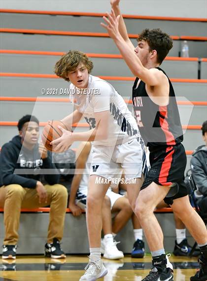 Thumbnail 3 in Bella Vista vs. Vista del Lago (Tiger Classic) photogallery.