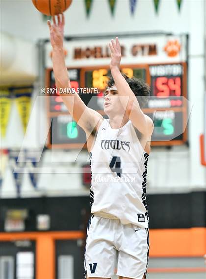 Thumbnail 3 in Bella Vista vs. Vista del Lago (Tiger Classic) photogallery.