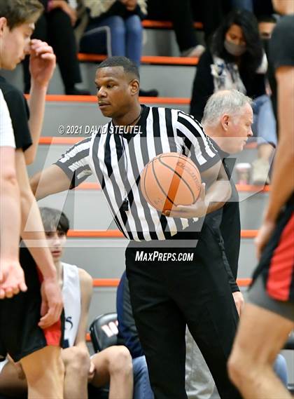 Thumbnail 2 in Bella Vista vs. Vista del Lago (Tiger Classic) photogallery.