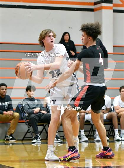 Thumbnail 1 in Bella Vista vs. Vista del Lago (Tiger Classic) photogallery.