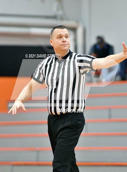Thumbnail 2 in Bella Vista vs. Vista del Lago (Tiger Classic) photogallery.