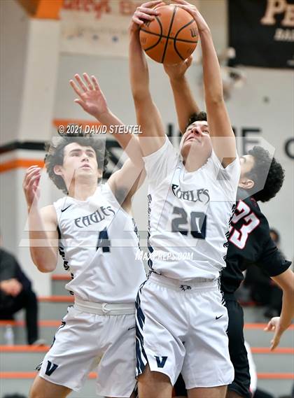 Thumbnail 3 in Bella Vista vs. Vista del Lago (Tiger Classic) photogallery.