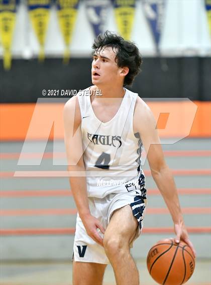 Thumbnail 2 in Bella Vista vs. Vista del Lago (Tiger Classic) photogallery.