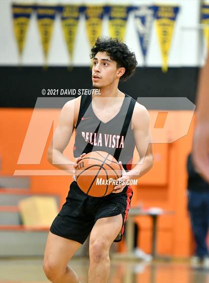 Thumbnail 2 in Bella Vista vs. Vista del Lago (Tiger Classic) photogallery.
