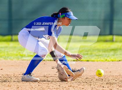 Thumbnail 2 in Mountain House vs. Merced photogallery.