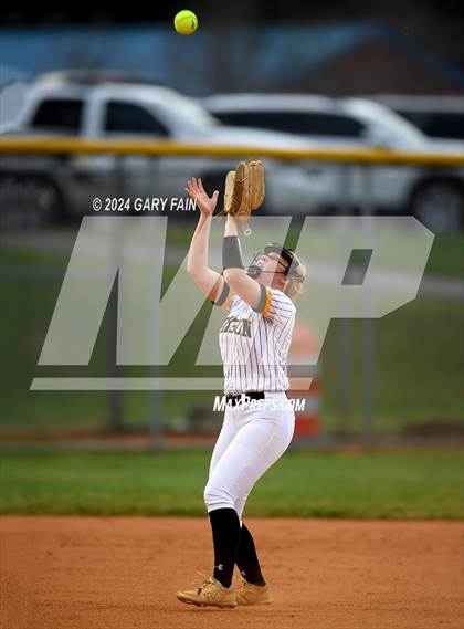 Thumbnail 1 in Marion County @ Hixson photogallery.