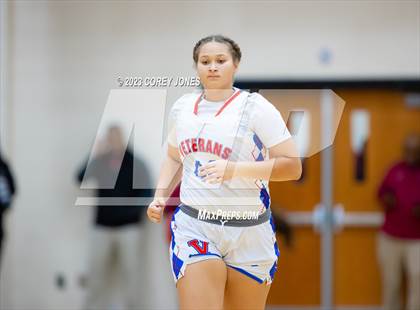 Thumbnail 2 in Warner Robins vs Veterans  photogallery.