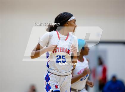 Thumbnail 1 in Warner Robins vs Veterans  photogallery.