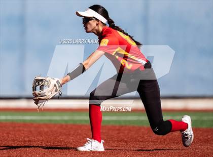 Thumbnail 2 in Saratoga vs Mills (CIF CCS D1 Quarterfinal) photogallery.