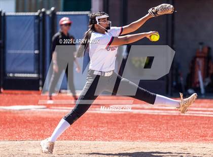 Thumbnail 1 in Saratoga vs Mills (CIF CCS D1 Quarterfinal) photogallery.