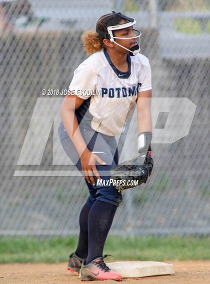 Thumbnail 1 in Colgan @ Potomac photogallery.