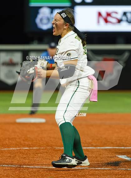 Thumbnail 3 in Gretna vs. Millard North (NSAA Class A Final) photogallery.