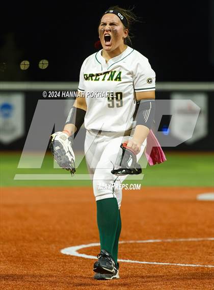 Thumbnail 3 in Gretna vs. Millard North (NSAA Class A Final) photogallery.