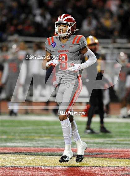 Thumbnail 3 in Mater Dei @ Mission Viejo (CIF SS D1 Semifinal) photogallery.