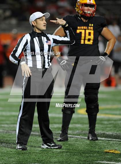 Thumbnail 3 in Mater Dei @ Mission Viejo (CIF SS D1 Semifinal) photogallery.