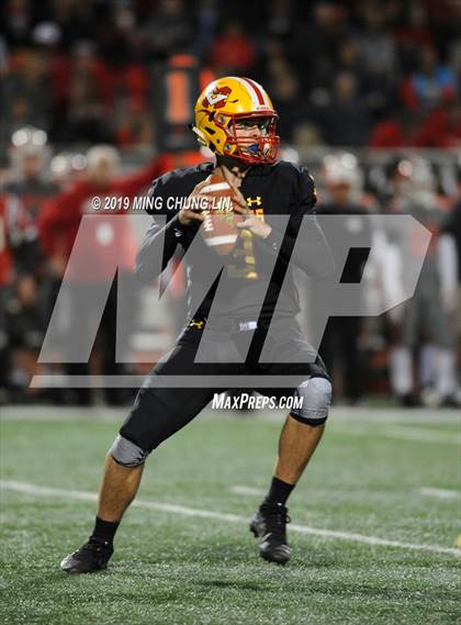 Thumbnail 2 in Mater Dei @ Mission Viejo (CIF SS D1 Semifinal) photogallery.