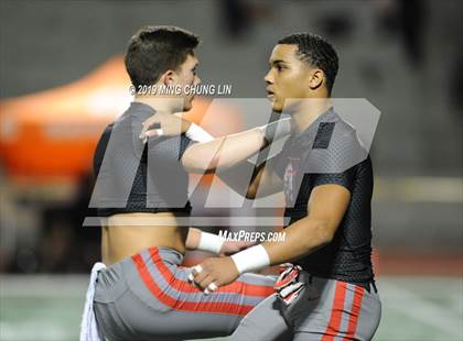 Thumbnail 3 in Mater Dei @ Mission Viejo (CIF SS D1 Semifinal) photogallery.
