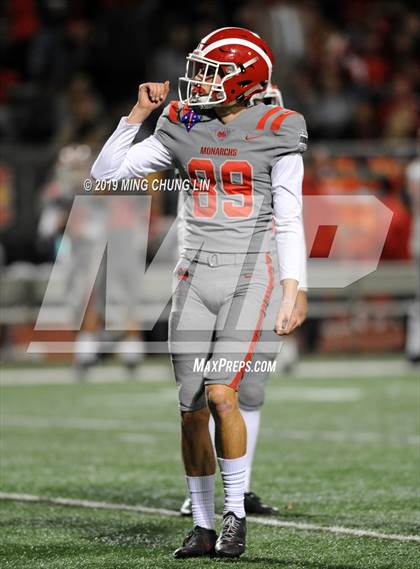 Thumbnail 3 in Mater Dei @ Mission Viejo (CIF SS D1 Semifinal) photogallery.