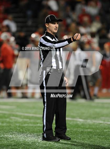 Thumbnail 2 in Mater Dei @ Mission Viejo (CIF SS D1 Semifinal) photogallery.