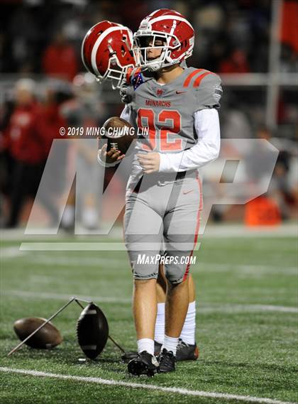 Thumbnail 2 in Mater Dei @ Mission Viejo (CIF SS D1 Semifinal) photogallery.