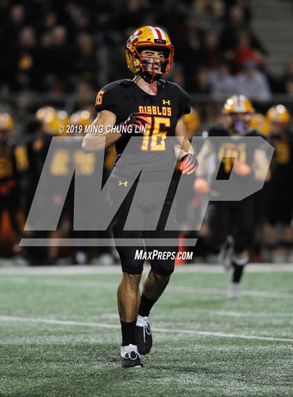 Thumbnail 1 in Mater Dei @ Mission Viejo (CIF SS D1 Semifinal) photogallery.
