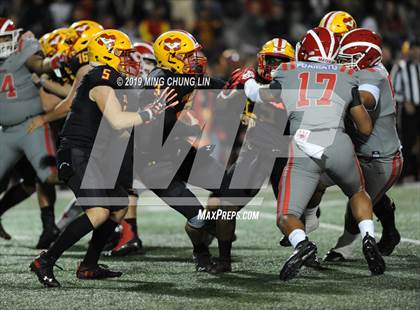 Thumbnail 3 in Mater Dei @ Mission Viejo (CIF SS D1 Semifinal) photogallery.