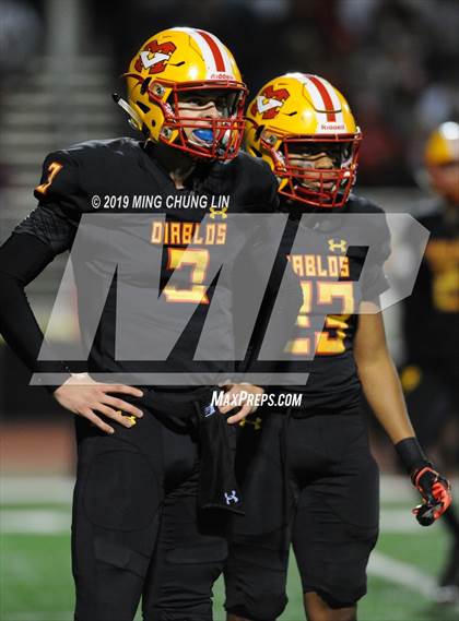 Thumbnail 1 in Mater Dei @ Mission Viejo (CIF SS D1 Semifinal) photogallery.