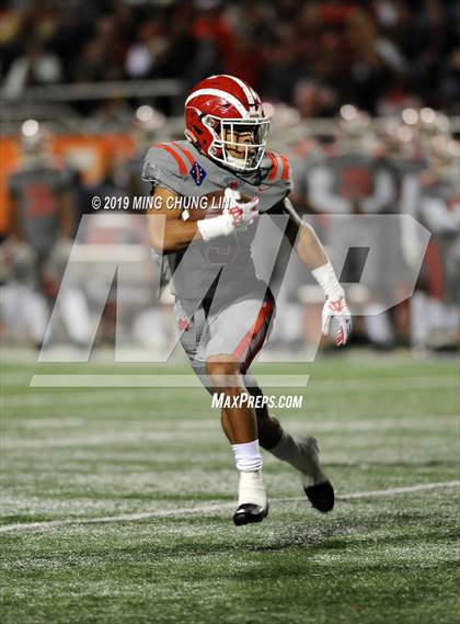 Thumbnail 2 in Mater Dei @ Mission Viejo (CIF SS D1 Semifinal) photogallery.