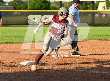 Thumbnail 2 in Nixon-Smiley vs Industrial (UIL 3A Bi District) photogallery.