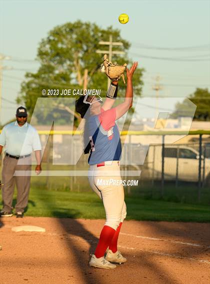Thumbnail 2 in Nixon-Smiley vs Industrial (UIL 3A Bi District) photogallery.