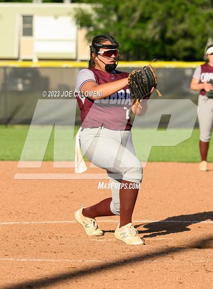 Thumbnail 2 in Nixon-Smiley vs Industrial (UIL 3A Bi District) photogallery.