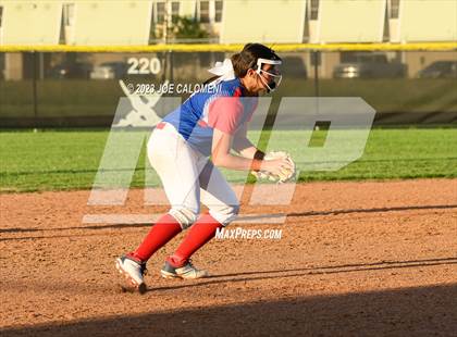Thumbnail 2 in Nixon-Smiley vs Industrial (UIL 3A Bi District) photogallery.