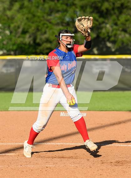 Thumbnail 1 in Nixon-Smiley vs Industrial (UIL 3A Bi District) photogallery.