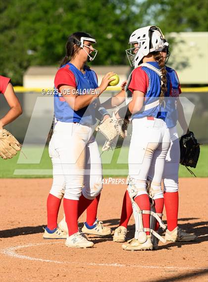 Thumbnail 2 in Nixon-Smiley vs Industrial (UIL 3A Bi District) photogallery.
