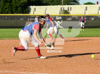Thumbnail 2 in Nixon-Smiley vs Industrial (UIL 3A Bi District) photogallery.