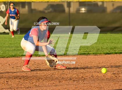 Thumbnail 2 in Nixon-Smiley vs Industrial (UIL 3A Bi District) photogallery.