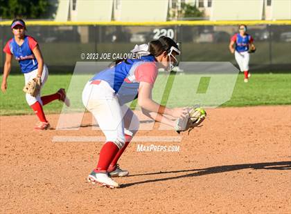 Thumbnail 3 in Nixon-Smiley vs Industrial (UIL 3A Bi District) photogallery.