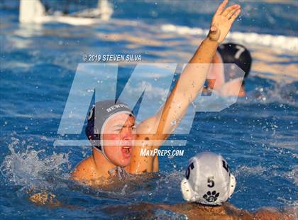 Thumbnail 2 in Loyola vs. Newport Harbor (CIF SoCal Regional D1 Semifinal) photogallery.