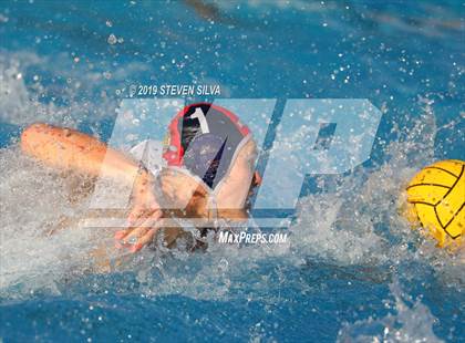 Thumbnail 2 in Loyola vs. Newport Harbor (CIF SoCal Regional D1 Semifinal) photogallery.