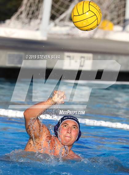 Thumbnail 2 in Loyola vs. Newport Harbor (CIF SoCal Regional D1 Semifinal) photogallery.