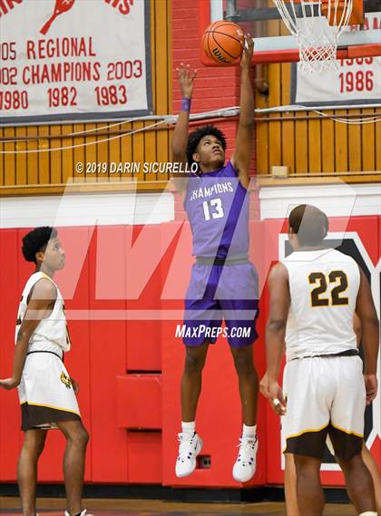 Thumbnail 1 in Cesar Chavez vs. Marcos de Niza (PUHSD Coyote Classic Tournament) photogallery.