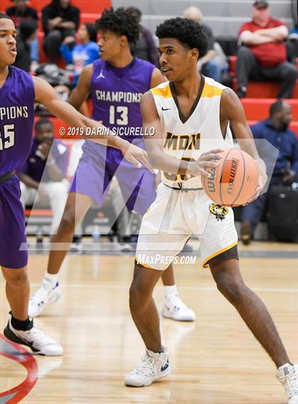 Thumbnail 3 in Cesar Chavez vs. Marcos de Niza (PUHSD Coyote Classic Tournament) photogallery.