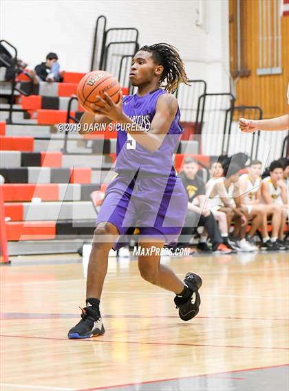 Thumbnail 3 in Cesar Chavez vs. Marcos de Niza (PUHSD Coyote Classic Tournament) photogallery.