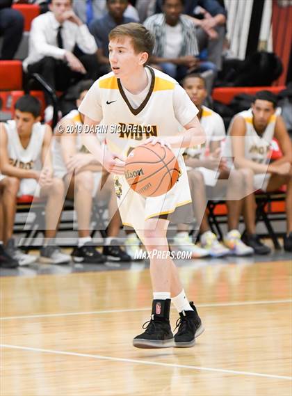Thumbnail 2 in Cesar Chavez vs. Marcos de Niza (PUHSD Coyote Classic Tournament) photogallery.