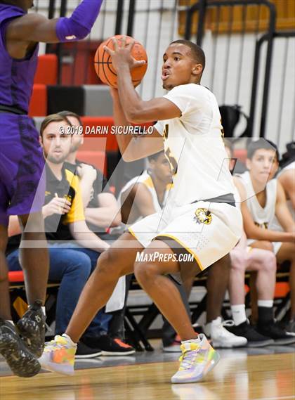 Thumbnail 2 in Cesar Chavez vs. Marcos de Niza (PUHSD Coyote Classic Tournament) photogallery.